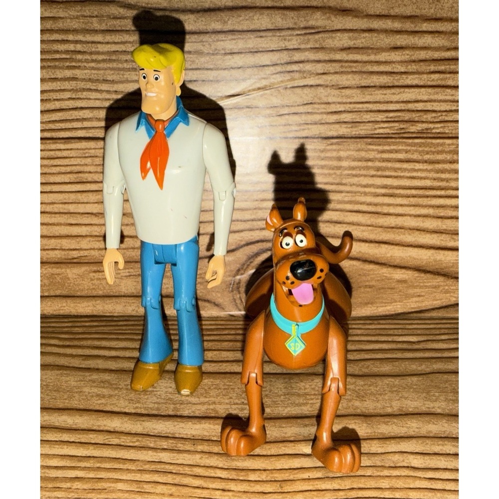 Lot of 2 Scooby Doo Figure‎ Jointed Articulated Eye Popping Action Works & Fred